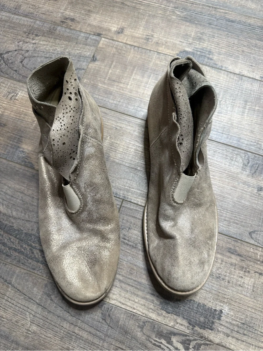 Sundance Taupe Suede Ankle Boots Women's Size 40 | 9-9.5